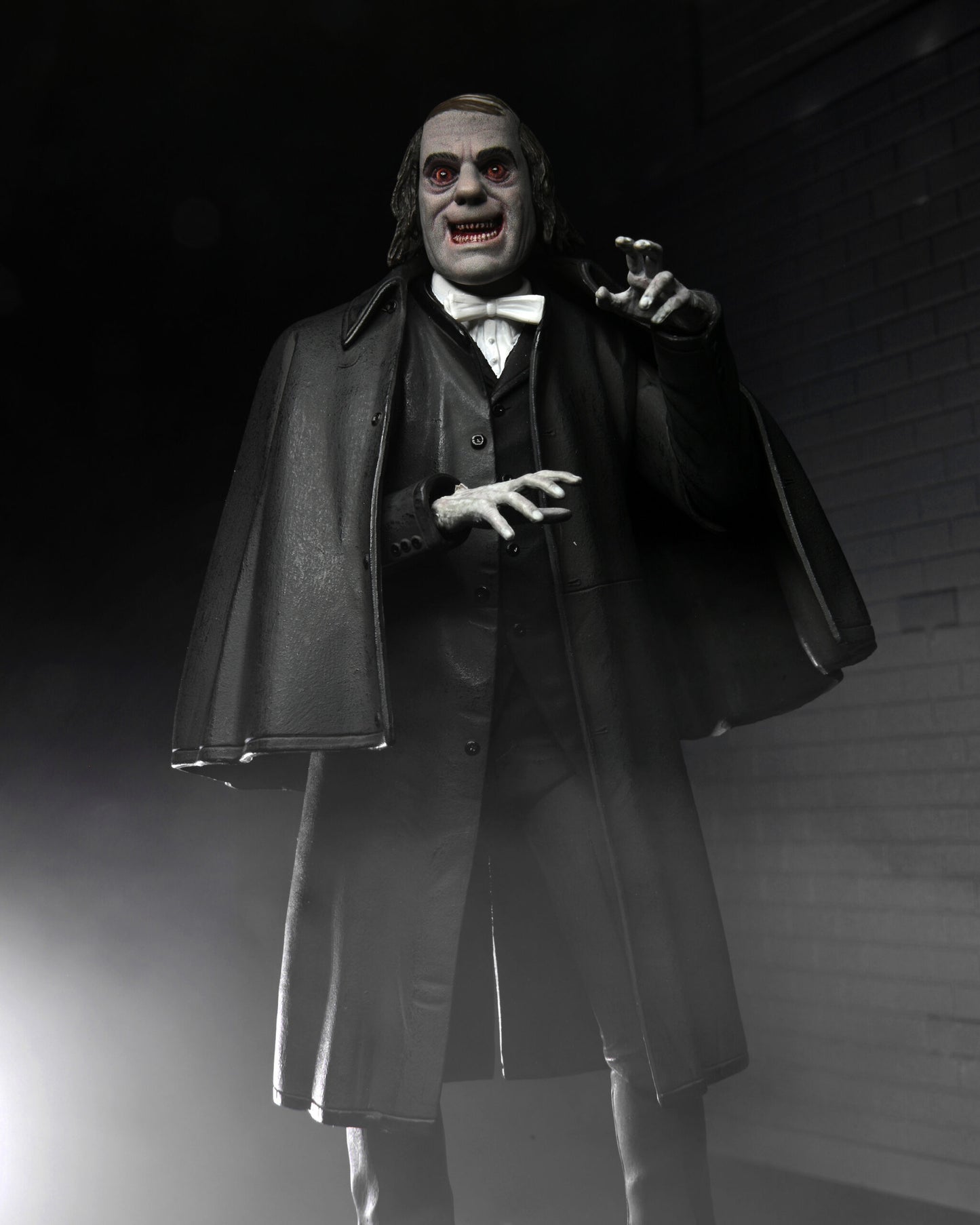 London After Midnight (1927) 7″ Scale Action Figure – Ultimate Professor Edward Burke