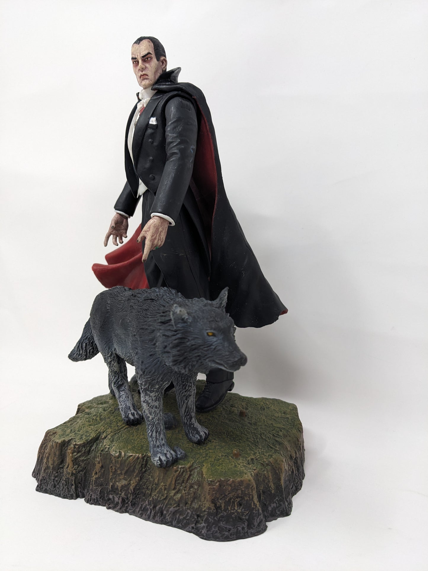 Diamond Select Universal Monsters Dracula Action Figure (2011) (Loose)