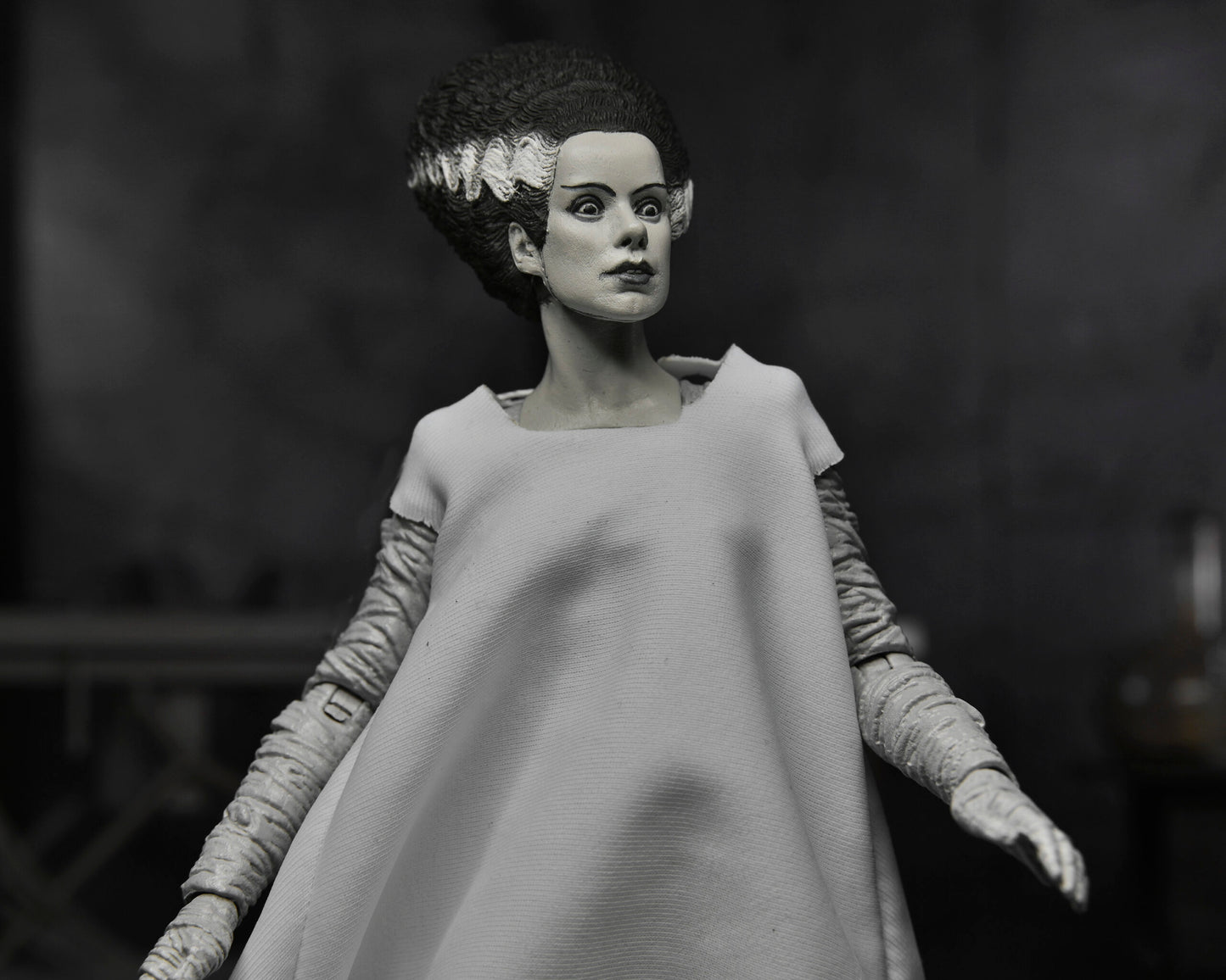 NECA Universal Monsters Bride of Frankenstein (B&W)