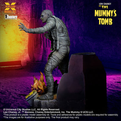 The Mummy's Tomb Lon Chaney as The Mummy 1:8 Scale Model Kit
