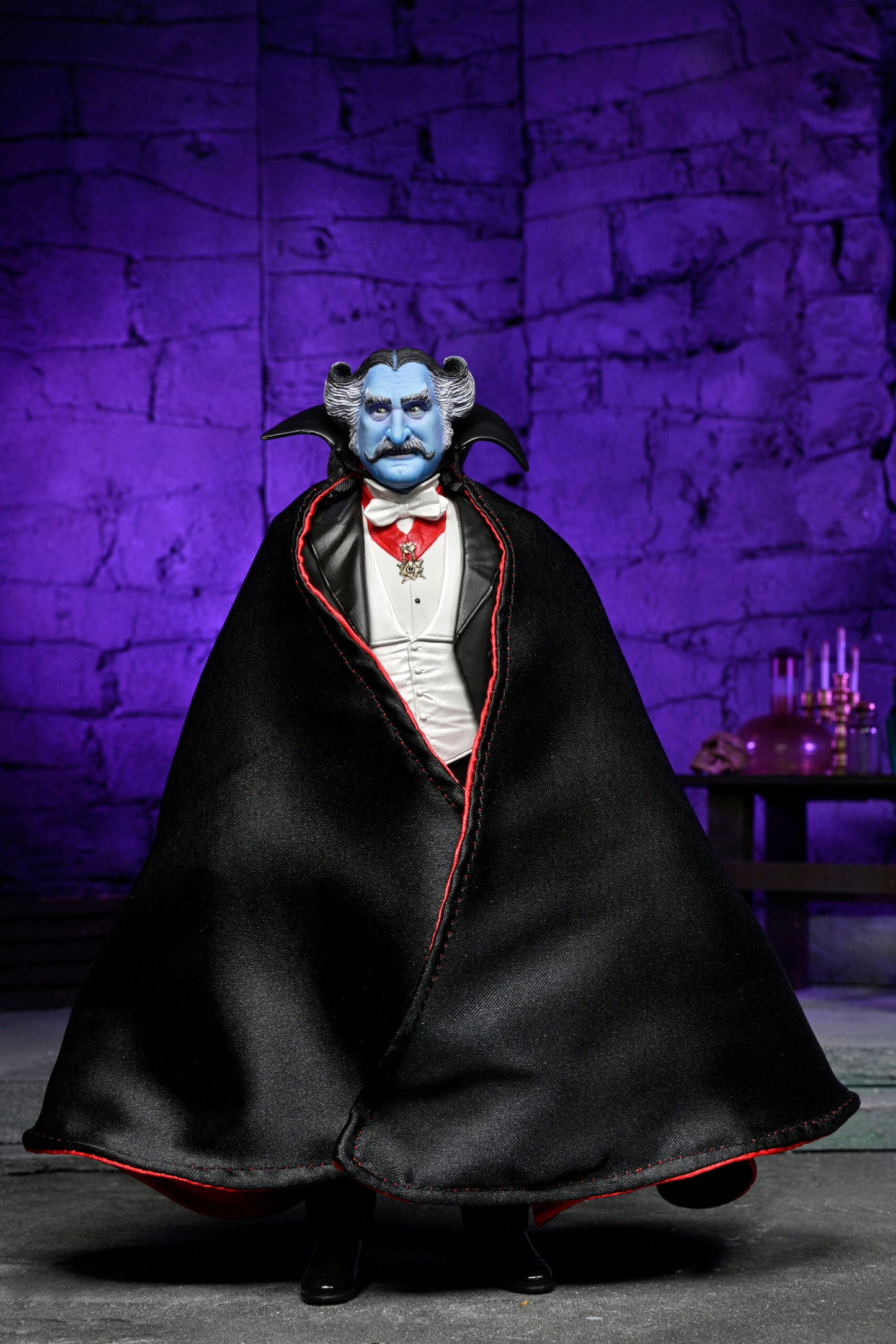 NECA Rob Zombie's The Munsters Ultimate The Count Figure