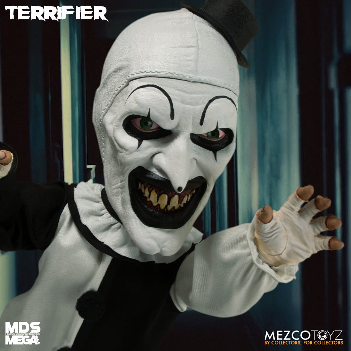 PRE-ORDER Terrifier: Art the Clown with Sound MDS Mega Scale 15-Inch Doll