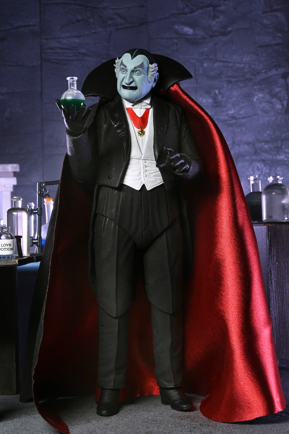 The Munsters (TV Series) - Ultimate Grandpa Munster 7” Scale Action Figure